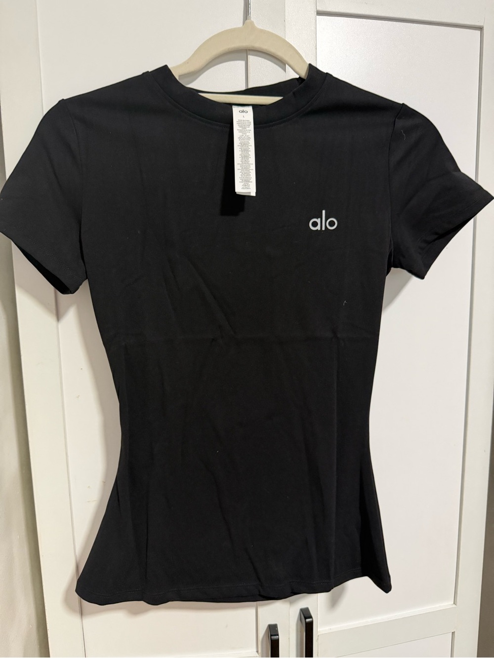 ALO Yoga Black Short Sleeve Crewneck Tee with Small Logo